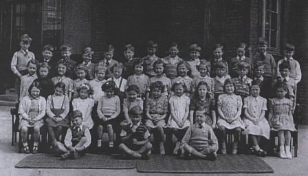 Foto: George Harrison, Dovedale Schule