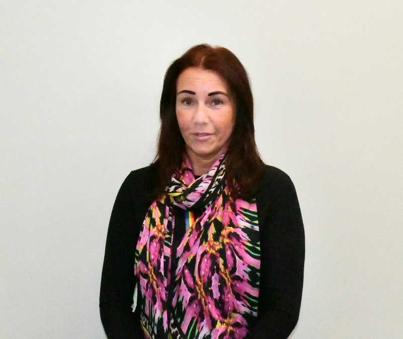 Photo of Mrs Emma Saunders