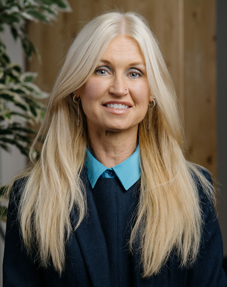 Photo of Dr Kerry Barry