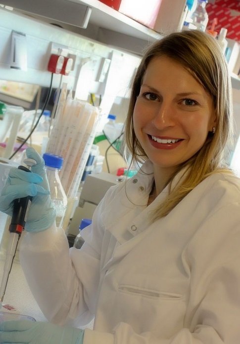 Photo of Dr Anne Herrmann