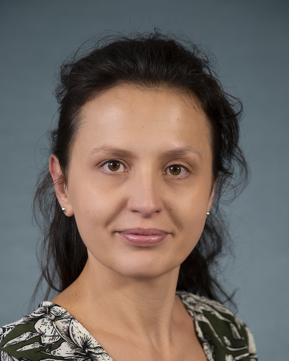 Photo of Dr Ewa Chrostek